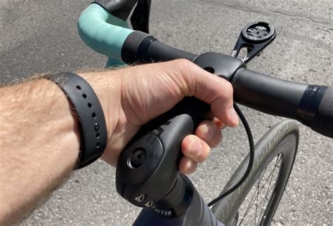 lightweight di2 junction-box halter|Simplify Your Cockpit: Shimano EW.